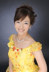 声楽・幼児音楽・ピアノ 早川 絢子 Hayakawa Ayako