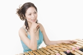 臼井 麻意子 Maiko Usui